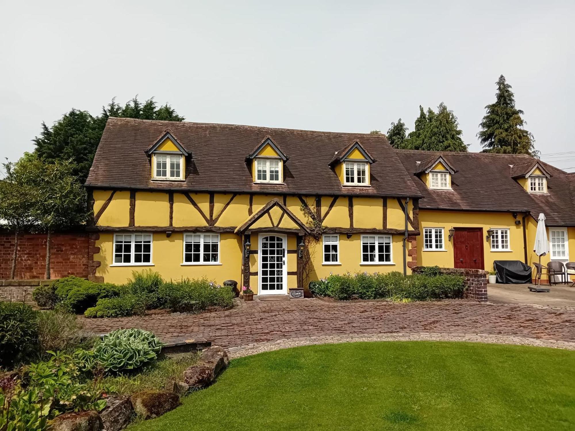 Dovehouse Farm Vila Birmingham Exterior foto